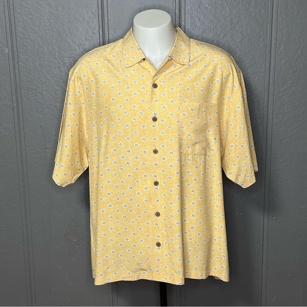 Vintage Y2K Tommy Bahama 100% Silk Shirt